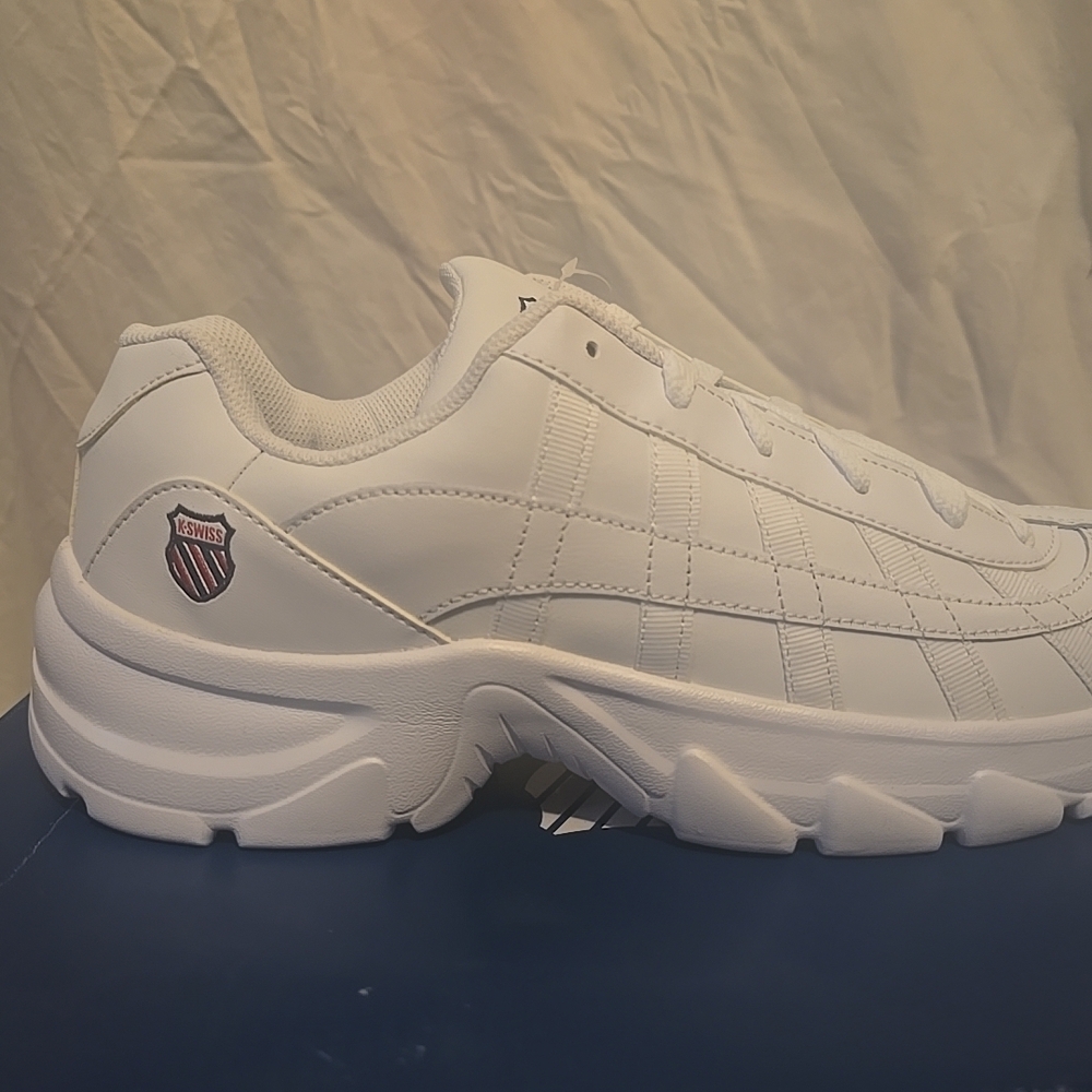 K-Swiss Men's White Athletic Shoes 12 M